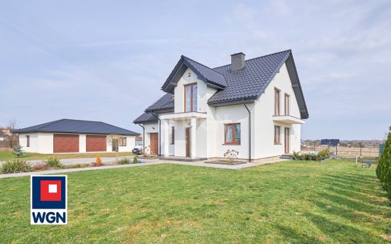 Dom wolnostojący na sprzedaż Piekoszów